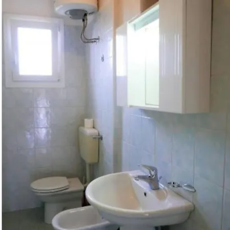 Apartman Convenient Flat Close To The