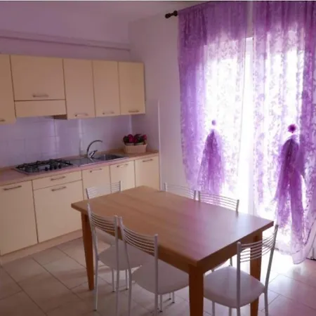 Convenient Flat Close To The