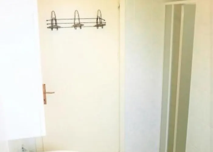 Daire Convenient Flat Close To The *