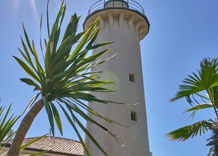 Convenient Flat Close To The